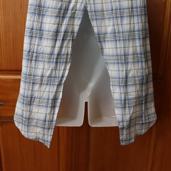 YA Los Angeles Blue White Tan Plaid Sleeveless Button-Up Top L NWT - Picture 8 of 13